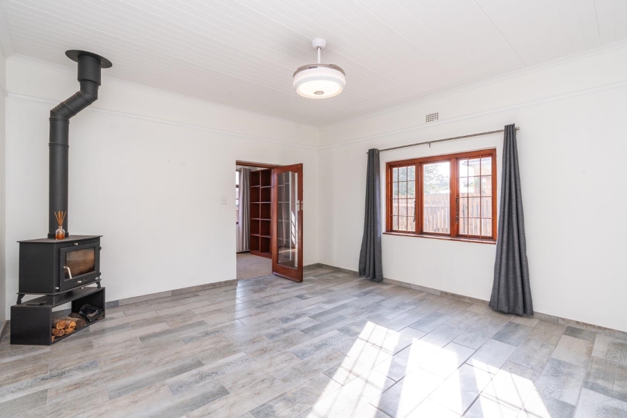 To Let 4 Bedroom Property for Rent in Mowbray Western Cape